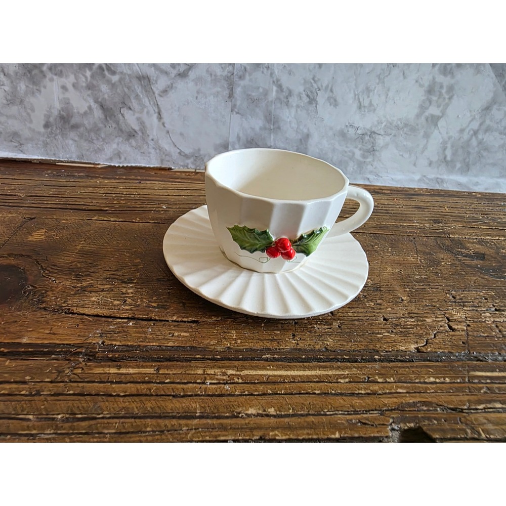 Vintage Holt Howard 1962 Christmas Holly Berry Tea Cup and Saucer Set White 3D